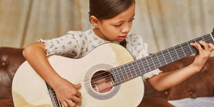 Concurso musical “Tumbando letras” invita a niños y jóvenes a emplear creatividad para fomentar un estilo de vida saludable