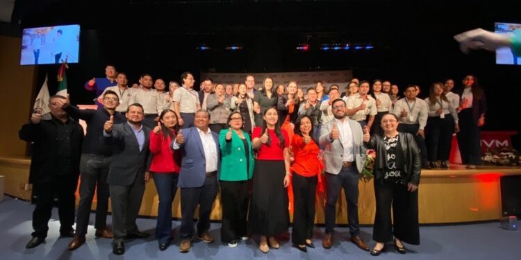 UVM for Business y Grupo Elektra se unen para impulsar planes de carrera para 3,200 colaboradores