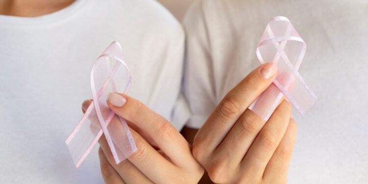 Conciencia y sensibilización sobre el Cáncer de mama y sus retos financieros