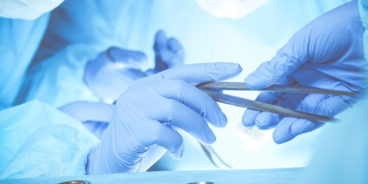 Hospitales MAC brinda esperanza a menor con distonía general con cirugía de estimulación cerebral profunda