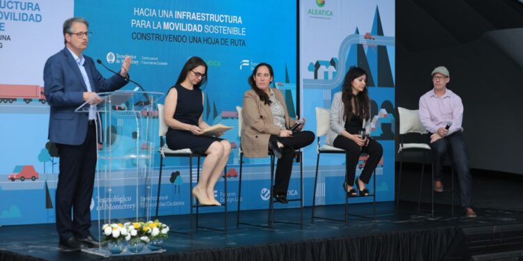 Tecnológico de Monterrey y Aleatica trazan ruta hacia una movilidad sostenible en México