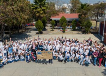 PPG interviene y transforma escuela en Querétaro mediante su programa Colorful Communities