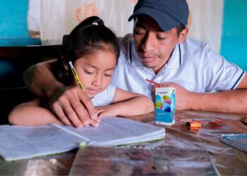 Más de 3.2 millones de estudiantes en México reciben alimentos seguros gracias a las soluciones de envasado de Tetra Pak®