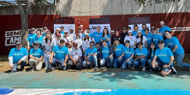 AT&T México, Comex y Blue Women Pink Men rehabilitan 100 canchas para impulsar el deporte y la cohesión social
