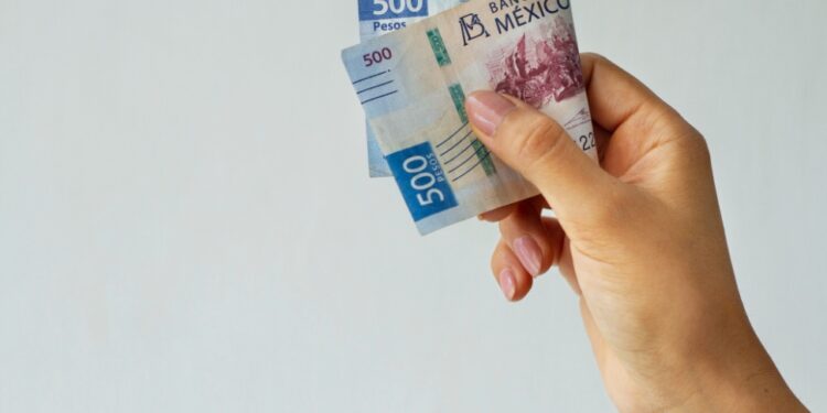 Banco Azteca elimina al 100% las comisiones en envíos de dinero a Venezuela en apoyo a los afectados por los sismos