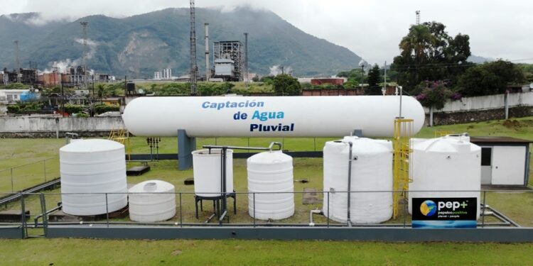 Antes de llegar a nuestra mesa, todo comienza con el agua