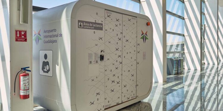 GAP facilita viajar con bebés con salas de lactancia y espacios de cuidado infantil en sus aeropuertos