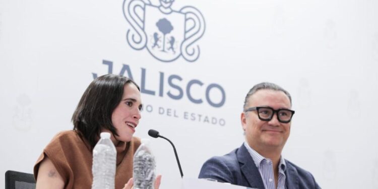 Rafiqui, SEDES Jalisco y AMIF inician campaña de reciclaje de paneles solares